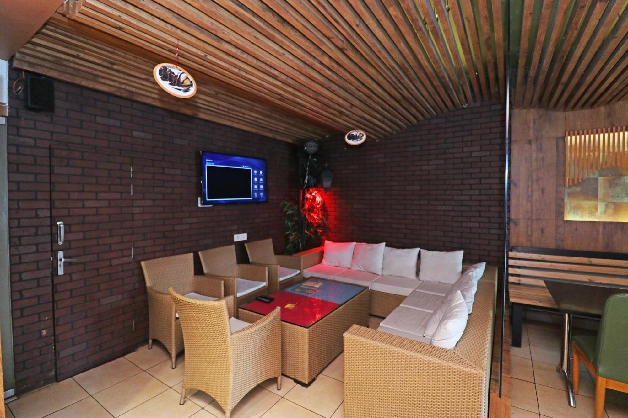 Bhairaun Ghāt Hotel O Ashiyana מראה חיצוני תמונה